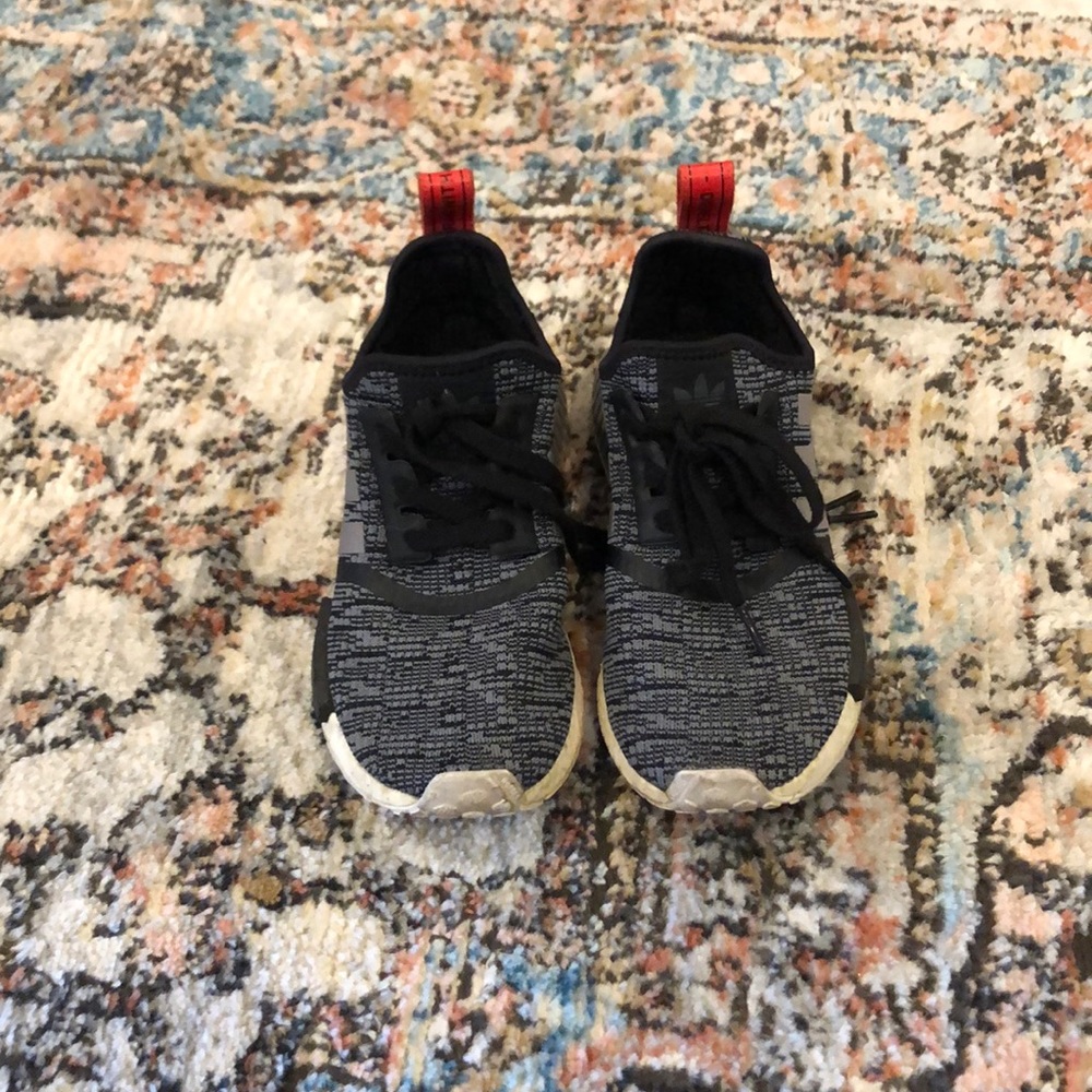 Youth size 6.5 (women’s 8) Adidas NMD R1 sneakers